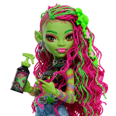 Monster High Venus McFlytrap Fashion Doll with Pet Plant Monster Chewlian & Accessories, Collectible